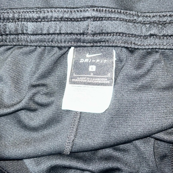 Nike Black Men’s Athletic Shorts L 100% Polyester Drawstring Solid DRI-FIT - Picture 5 of 7